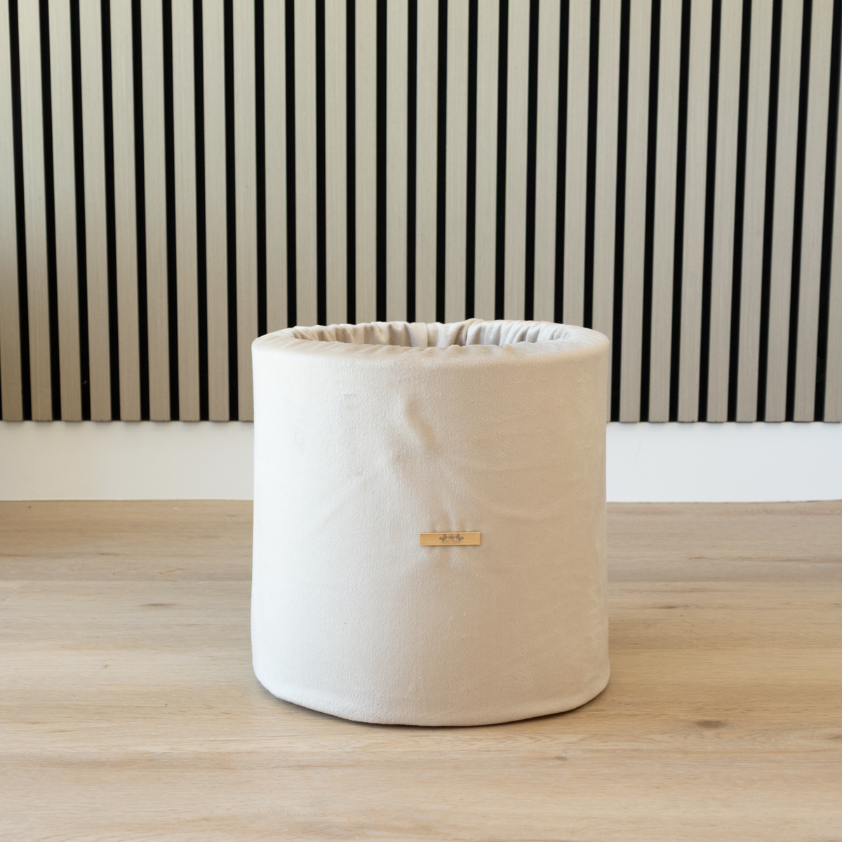 Toybox - Beige Velours